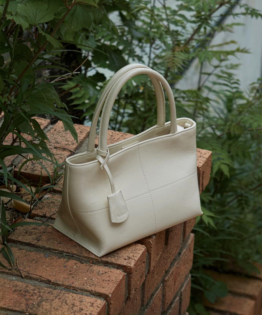 Valluat Anto Bag_Ivory