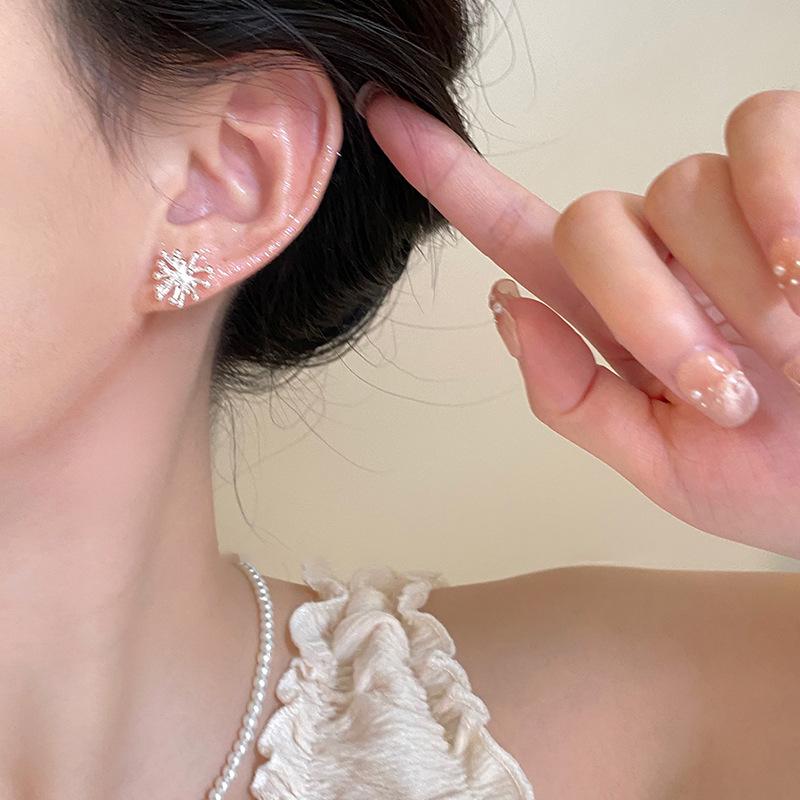 Explosive Fireworks Flower Stud Earrings French Internet Celebrity Same Personalized Earrings Fashion Cold Wind Temperament Earrings Women