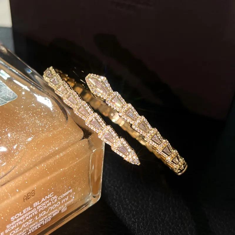 Цирконовый браслет из змеиной кости для женщин