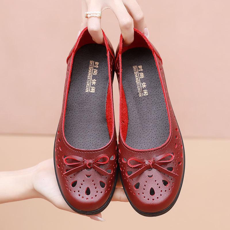 2024 Sandals Soft-soled Leather Shoes Anti-slip Women's Loafers Hollow Womens Flat Shoes Breathable Mom's Shoes Summer Zapatos