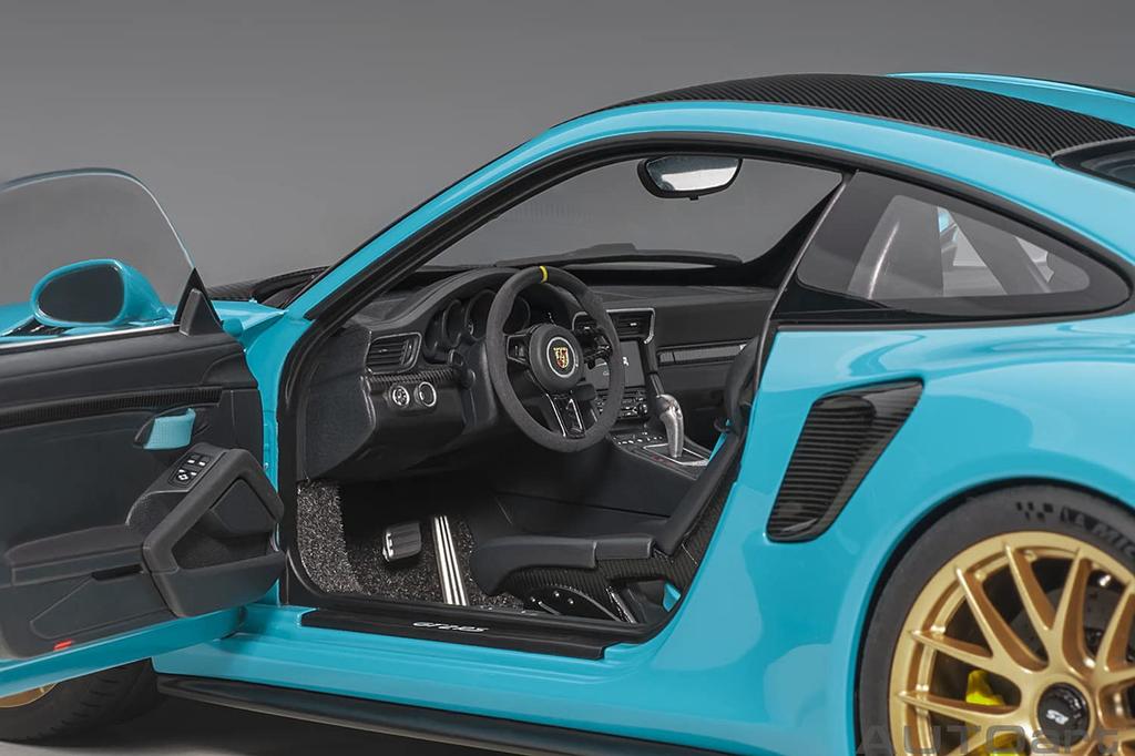 AUTOart Porsche 911 GT2 RS Weissach Package черный готовый продукт 78175 1/18 (991,2) Синий/Углеродный