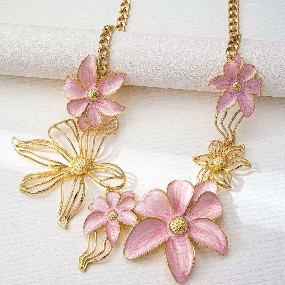 Irregular Flower Collarbone Chain Drip Oil Women Pendant Necklace Trendy Floral Necklace Banquet