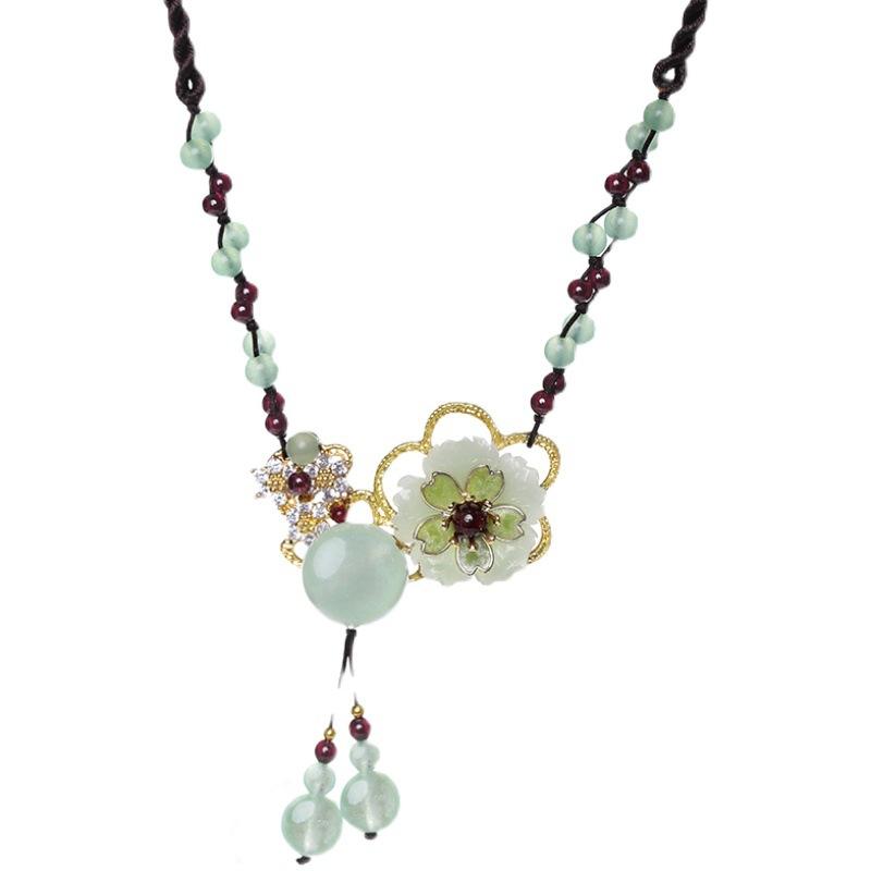 GEMCHIC Women's Ethnic Style Floral Jade Necklace Vintage Chinese Aesthetic Collarbone Chain with Tassel Pendant