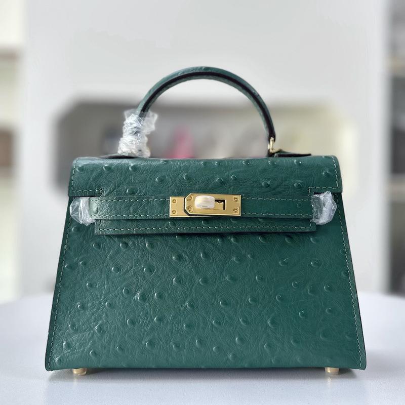 Сумка с узором под страуса первого и второго поколения