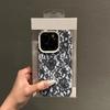 Серый фон и черный цветочный чехол для телефона для iPhone 17 Pro Max 16 Plus 15 Pro 14 13 12 11 XR 17Air Мягкий чехол с текстурой личи