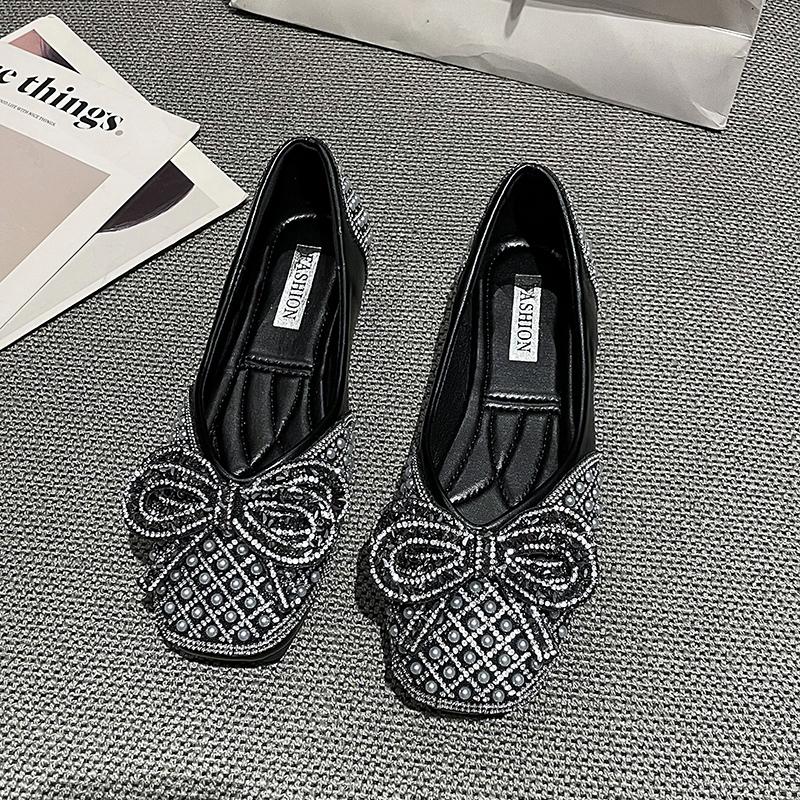 Модные женские туфли на плоской подошве, осенние, новые, квадратные, с неглубоким горлом, со стразами, с бабочкой, противоскользящие, износостойкие, с низким верхом