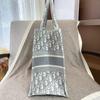 [Pre-Owned] Book Tote Large Capacity Oblique Handcrafted All Over Print Embroidered Canvas Shoulder Tote Bag - Excellent #7V7RMT