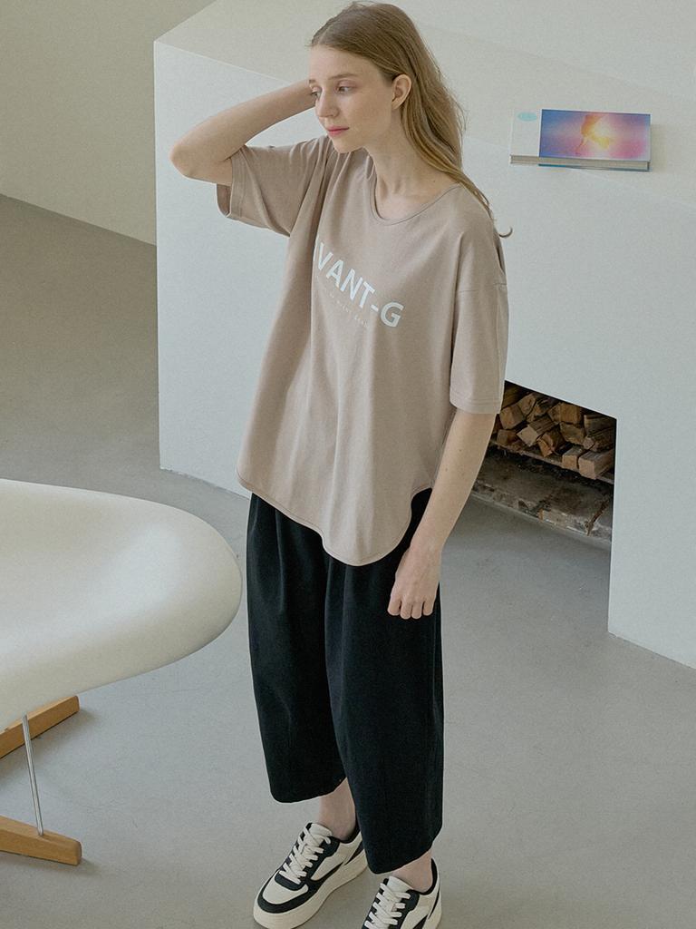 AVANT-G V-Neck Overfit Logo T-Shirt - Beige