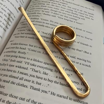 Прочная металлическая закладка, держатель для книги в форме кольца, для чтения одной рукой, устойчивая к сгибанию, подходит для украшения книг