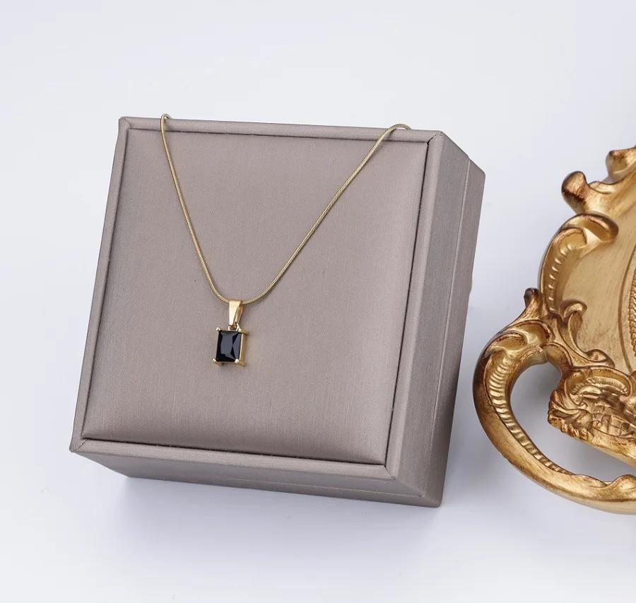 Винтажное ожерелье из ржавой стали с цирконом, плоская цепь со змеиной костью, цепочка с лезвием, квадратный изумрудный кулон, ожерелье для женщин, дропшиппинг