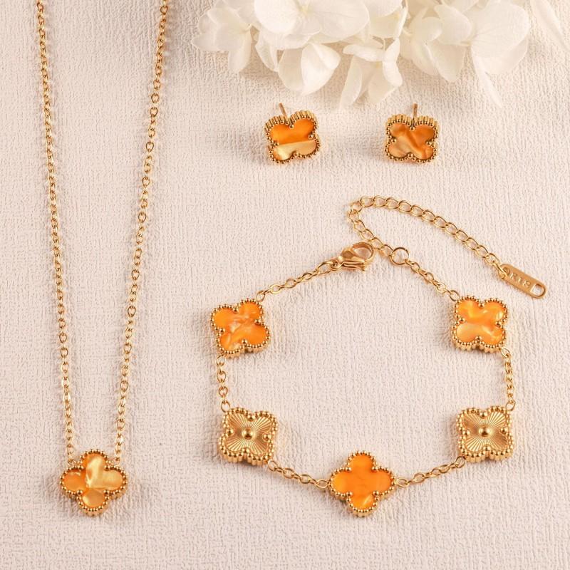 Elegant French Vintage Clover 3-Piece Jewelry Set Stainless Steel Gold Plated Women Sweet Style Necklace Bracelet Earrings