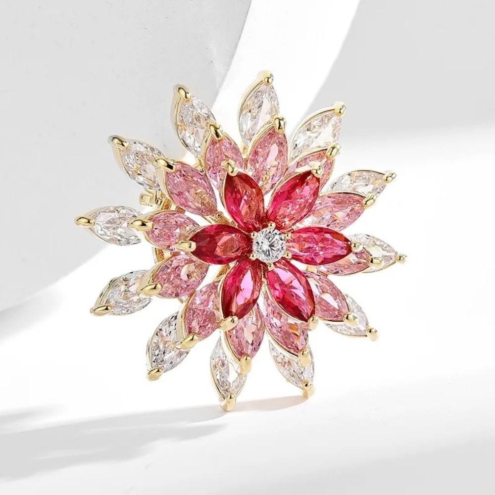 Jewelry Rotating Snowflake Brooch Sparkling Floral Badge Luxury Flower Lapel Pin Gift