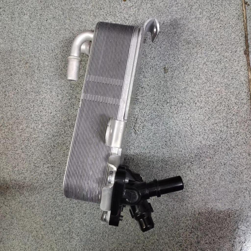 Радиатор/охладитель масла АКПП BMW F20/F30 N20, деталь №17217600553