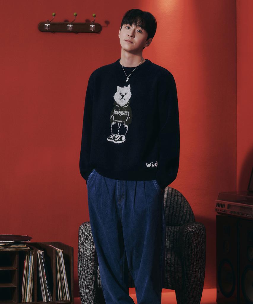 YESEYESEE Wid X Y.E.S Dog Graphic Knit Pullover Navy