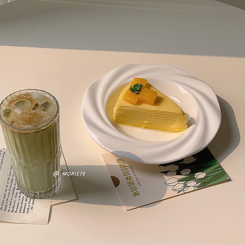 High-Grade White Ceramic Dessert and Pasta Plate for Home Use