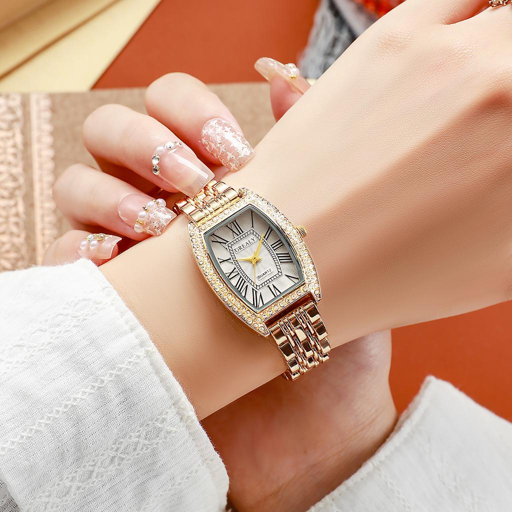 Mini dial ladies' watch, creative European and American fashion bracelet watch, new versatile, retro and trendy style