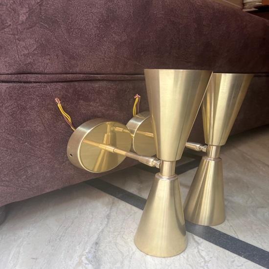 Настенный бра в стиле модерн середины века с двойным конусом, минималистичный светильник для туалетного столика