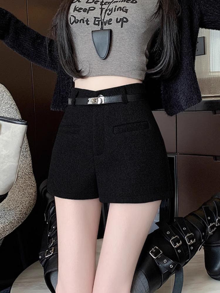 High-Waisted Women's Woolen A-Line Shorts - 2026 Autumn/Winter Collection, Fashionable Wide-Leg Bootcut Style.