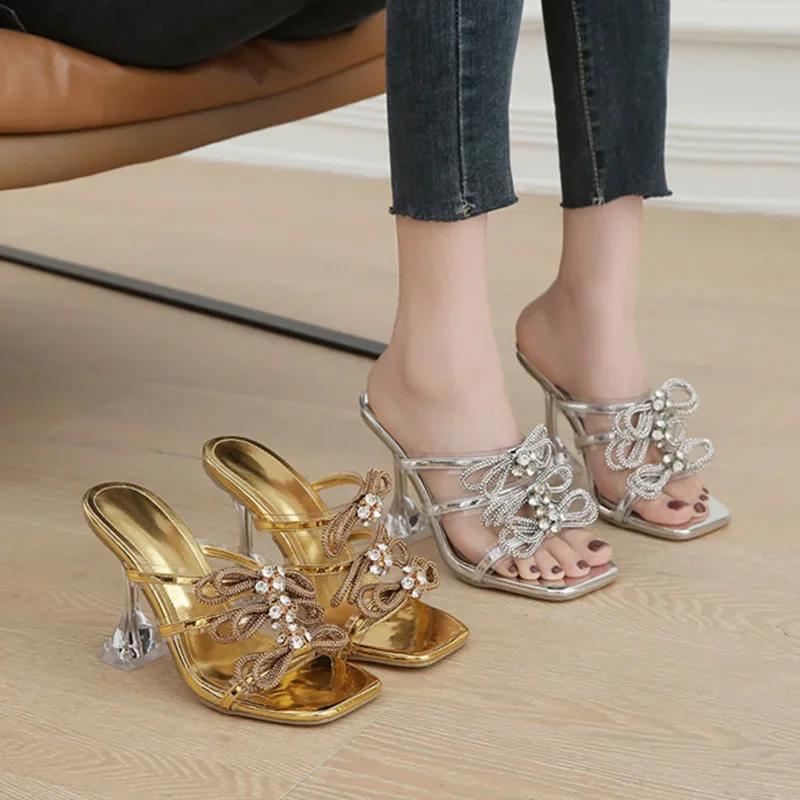 Модные сексуальные квадратные босоножки с открытым носком, прозрачные сандалии, женские серебряные тапочки, стразы, узел-бабочка, супер-высокий каблук, праздничная обувь