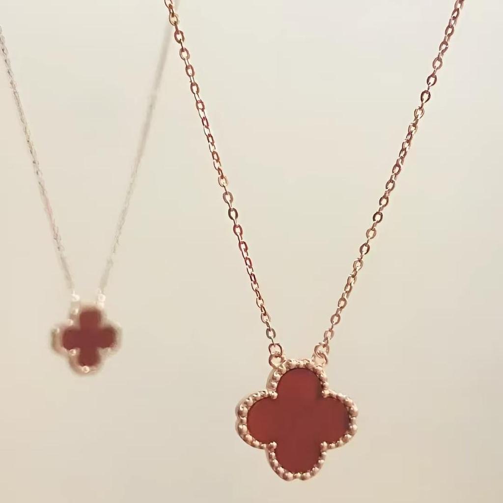 Легкое роскошное ожерелье с подвеской в виде четырехлистного клевера, рябчика, красного агата и малахита на золотой цепочке