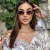 Женские солнцезащитные очки EMA с металлической оправой, цепочкой и неправильной оправой