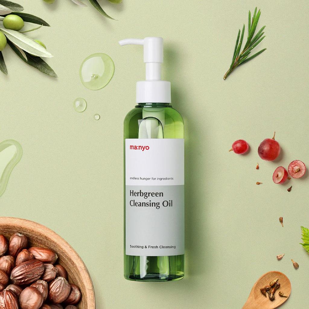 MANYO FACTORY Очищающее масло с зелеными травами 200 мл