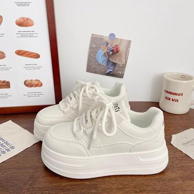 Белые туфли на платформе, увеличивающие рост, женские, новые, нишевые, повседневные туфли-хлебушки, универсальные, модные, студенческие кеды