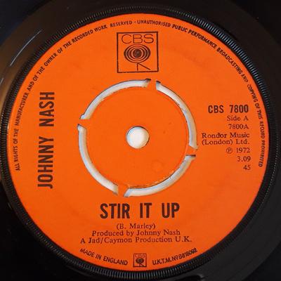 7-дюймовая пластинка JOHNNY NASH - Stir It Up / Cream Puff CBS7800 CBS 1972 Великобритания Регги, Ска и Даб Б/У
