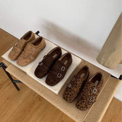 Весна и осень 2025 новая однословная модель с леопардовым принтом, замшевая гравированная пряжка ремня, мягкая подошва, внутренняя платформа, увеличивающая рост, женская обувь для работы и повседневной носки