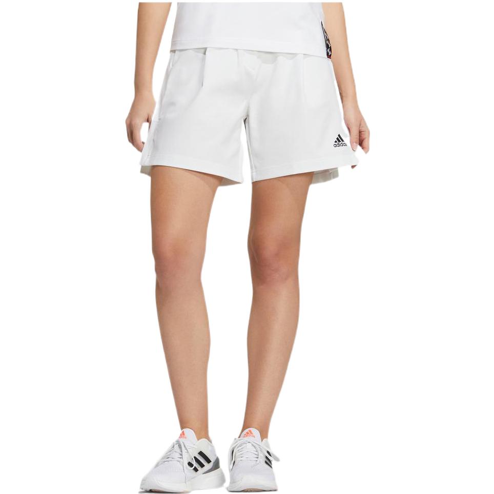 adidas Повседневные шорты женские белые средние HF2463