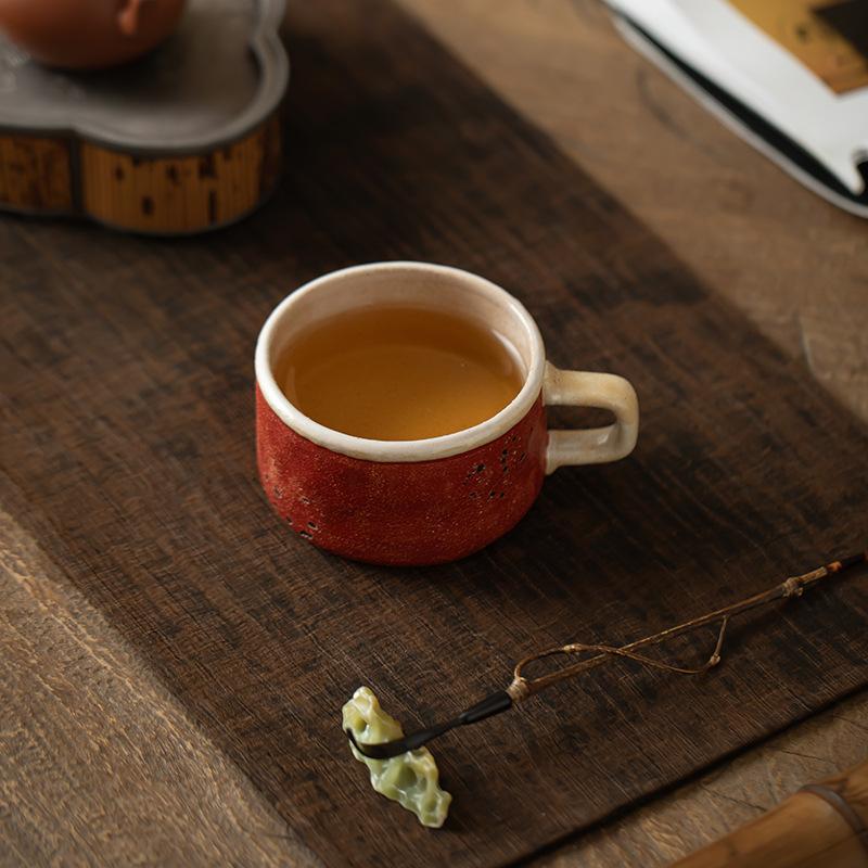 Керамическая чашка из каменной массы ручной работы в японском стиле, чашка для одинарного эспрессо, минималистичная чашка для турецкого кофе, глазурованная красная, рождественский подарок