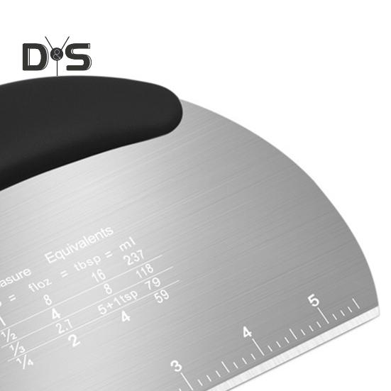 2 цвета режущие принадлежности с антипригарным покрытием, полезная лопаточка для выпечки, резак для хлеба