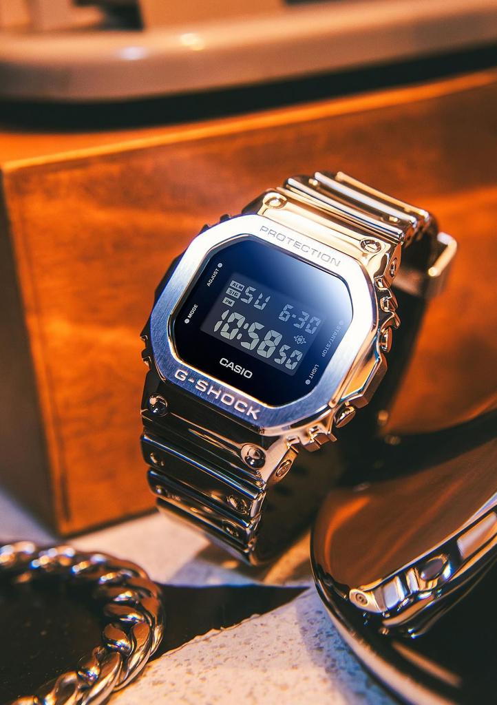 Часы METALLIC SERIES Silver [Casio] G-Shock []FINE GM-5600YM-8JF Мужские