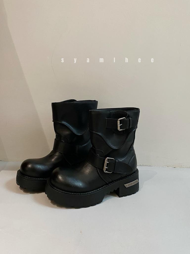 Martin boots women's 2025 new fashion platform trend explosion non-slip heightening big head short boots versatile low-top shoes