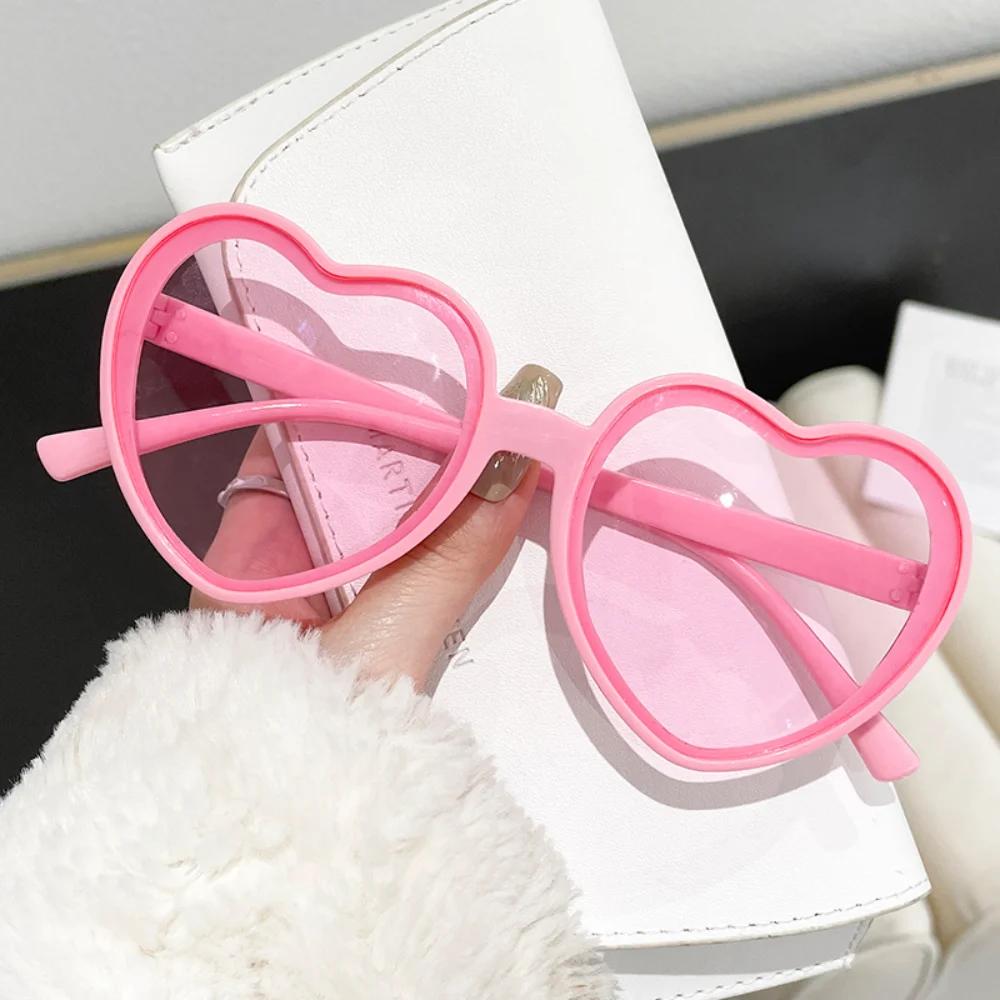 Love Heart Shaped Sunglasses Wedding Party Decoration Women Big Frame Fashion Retro Pink Cat Eye Vintage Sun Glasses