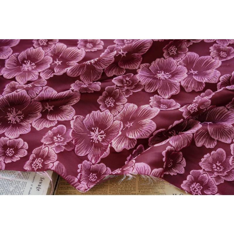 Отличительная элегантная трехмерная тисненая ткань с тиснением в виде цветов для платьев в стиле ретро, весенние и осенние пальто, женские ткани для багажа и одежды