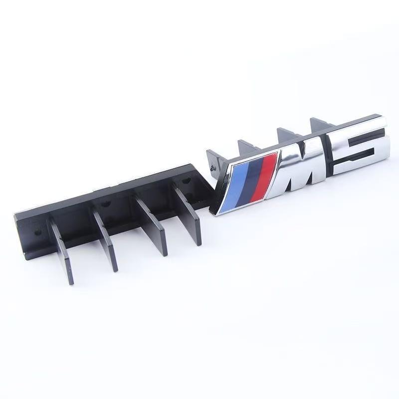 3D Car Front Grille Badge Emblem Buckle Car Styling Accessories For BMW M Logo M1 M2 M3 M4 M5 M6 M7 F48 E83 F39 F10 F30 G01 E84 xj9