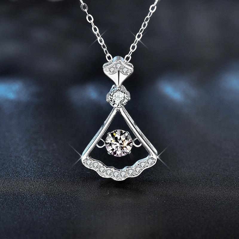 925 Sterling Silver Fan-Shaped Pendant Necklace for Women Korean Style Unique Design Moissanite Dangle Romantic Valentine's Day