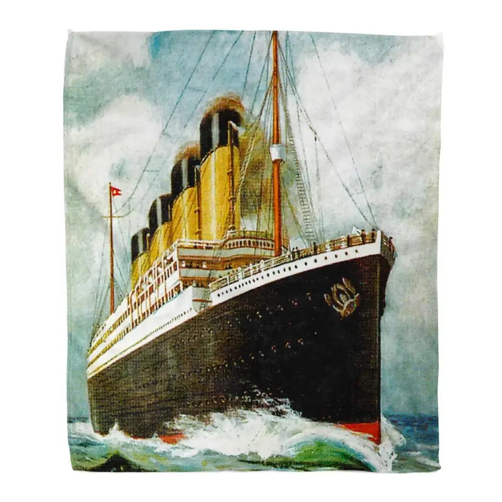 Titanic Sinking Throw Blanket Super Soft Fuzzy Cozy Warm Plush Blanket for Bed Couch Chair Living Room Spring Fall Winter Spring