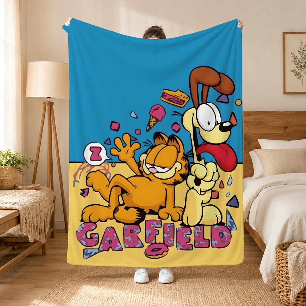 A fat yellow cat cute Garfiel Throw 240g flannel blanket, suitable for sofas, beds, offices, exquisite gift blankets