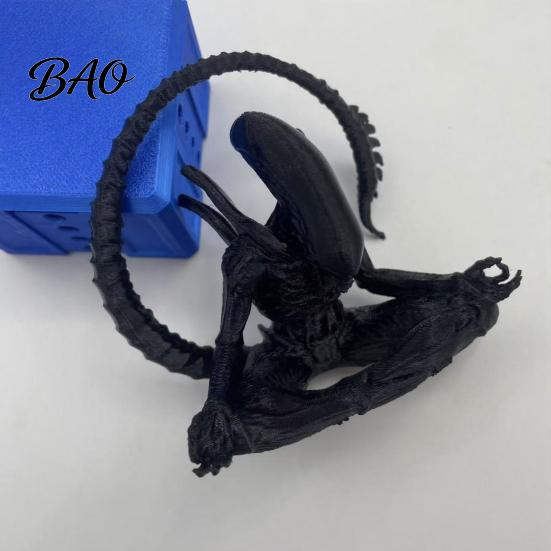 Alien Toy for Collectors 3D Printed Figurine, Zen Meditation Detailed Model Desktop Ornament, Collectible Sculptures Sci-fi Fans Collection-level Art