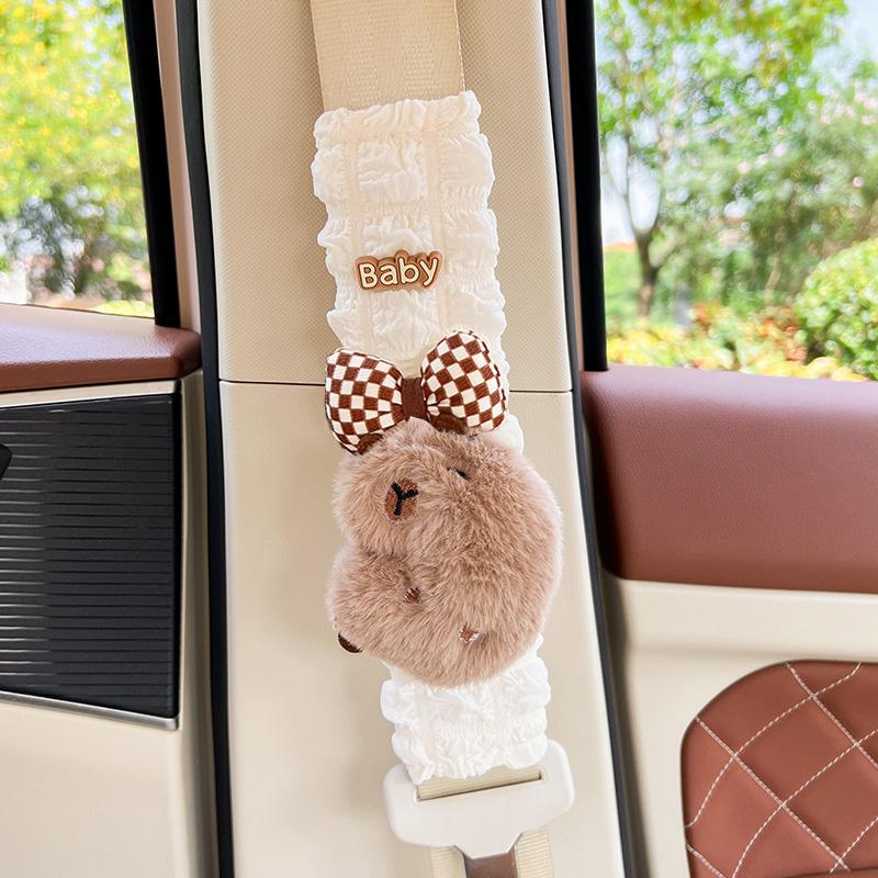Новый милый мультяшный чехол на ремень безопасности для автомобиля капибара, всесезонный универсальный пуховый материал, автомобильная безопасность, накладка на плечо, украшение для автомобиля