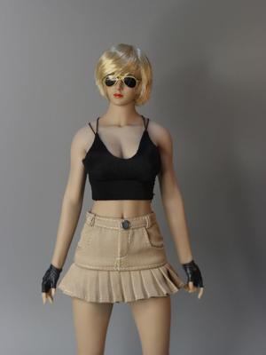 Масштабная фигурка, совместимая с телом TBLeague, DMTOYS, красивая женщина, модный сексуальный топ на бретелях и мини-юбка, обувь и очки не [TOYBARJAPAN]