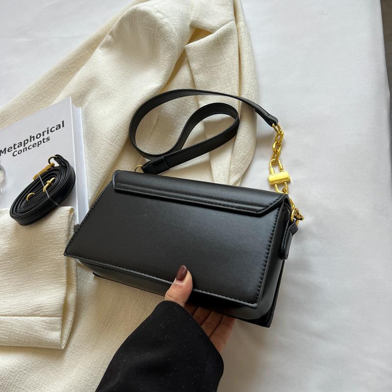 Зеленые сумки через плечо с клапаном для женщин 2024 Зимняя дизайнерская модная тенденция Маленькая кожаная сумка через плечо Сумки и кошельки