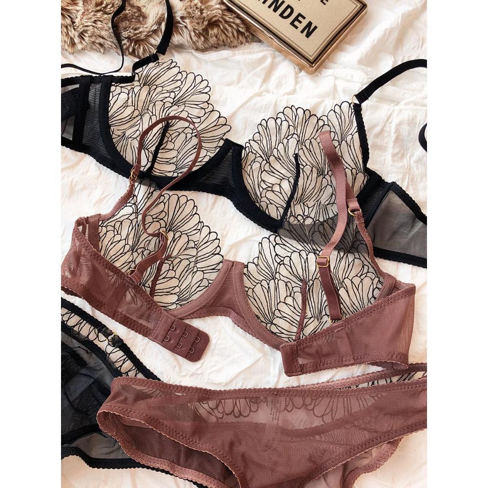 Летнее кружевное ультратонкое женское нижнее белье, французский высококачественный бюстгальтер пуш-ап с перьями, сексуальный комплект из бюстгальтера и полых трусиков для женщин