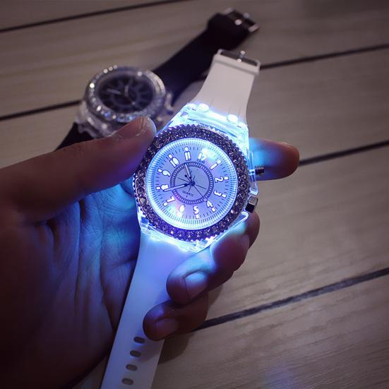Yousheng Stylish LED Fluorescent Couple Watch Accurate Time Clear Reading Luminous Display Comfortable To Wear Watch
