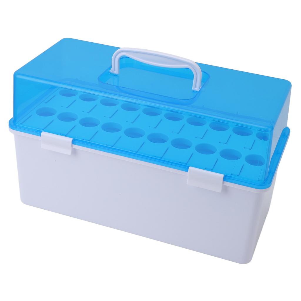 Коробка для хранения пробирок с переносной ручкой и пыленепроницаемой крышкой. Вмещает 20 держателей для пробирок.