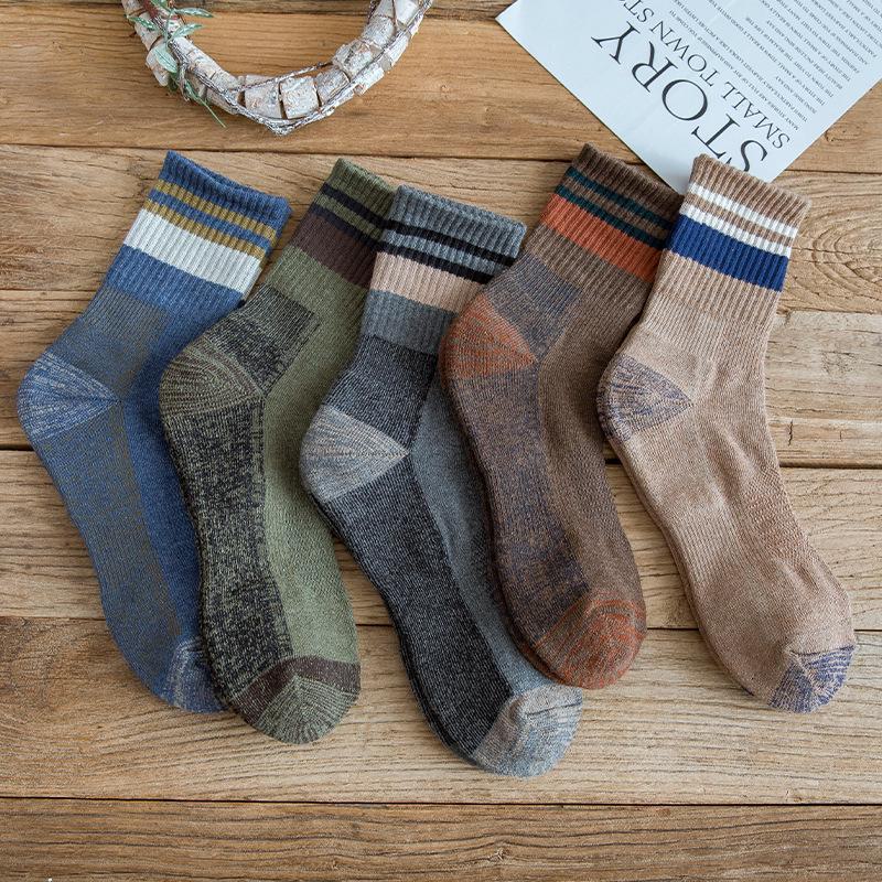 Мужские зимние махровые носки Color Block - модный дизайн средней длины