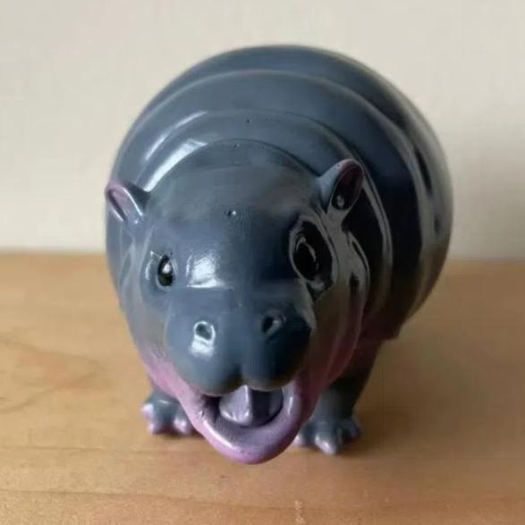 Mini Moo Deng Hippo Ornaments The Bouncy Pig Hippo Resin Figurines Fans Collection