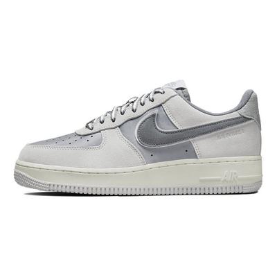 Air Force 1 07 LX Athletic Club — женские кроссовки светло-дымчатого цвета с парусом DQ5079-001